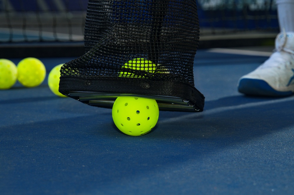 Cây Nhặt Bóng Pickleball/ Tennis Dạng Lưới SpinX Chính Hãng - Lưới Nhựa PE Bền Bỉ - Thanh Sắc - Cứng Cáp, Bền Bỉ